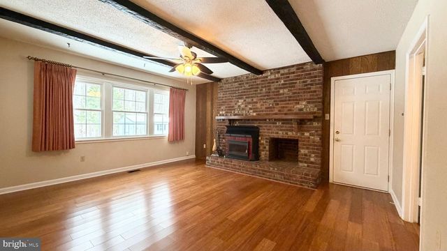 4325 MAJESTIC LN, Fairfax, VA 22033