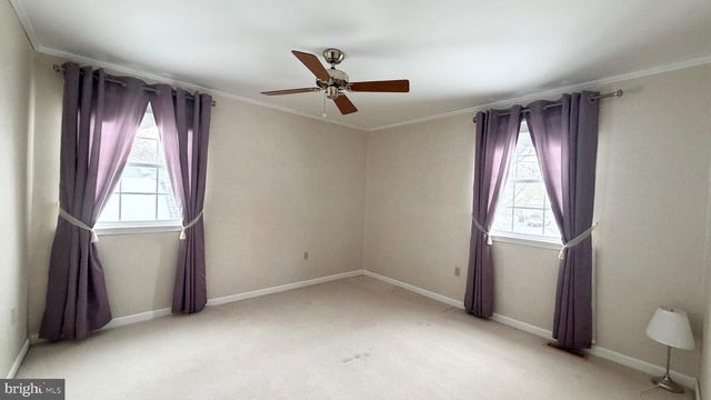 4325 MAJESTIC LN, Fairfax, VA 22033