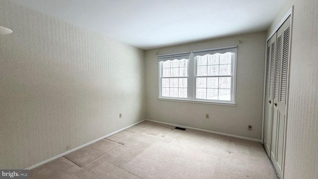 4325 MAJESTIC LN, Fairfax, VA 22033