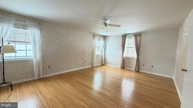 4325 MAJESTIC LN, Fairfax, VA 22033