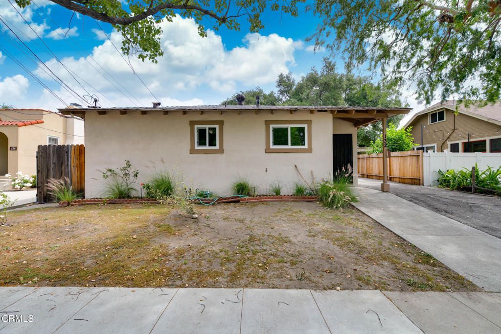Image 1 of property listing at 132 Poinsettia Avenue, Monrovia, CA 91016