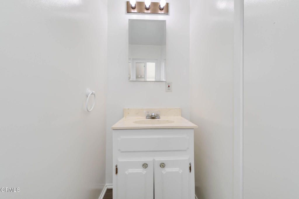 Image 17 of property listing at 132 Poinsettia Avenue, Monrovia, CA 91016