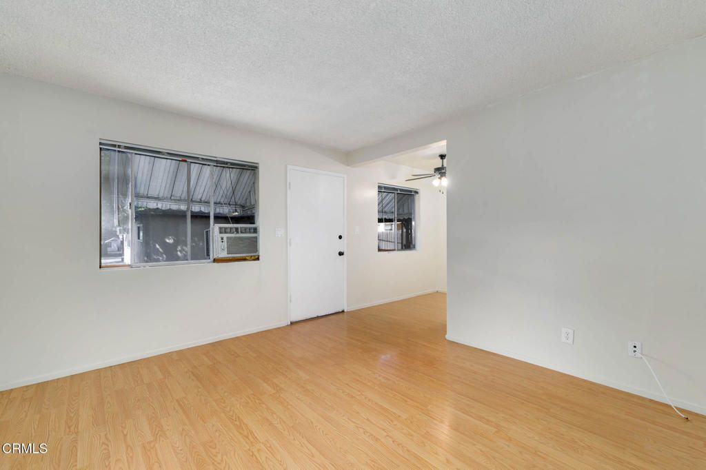 Image 20 of property listing at 132 Poinsettia Avenue, Monrovia, CA 91016