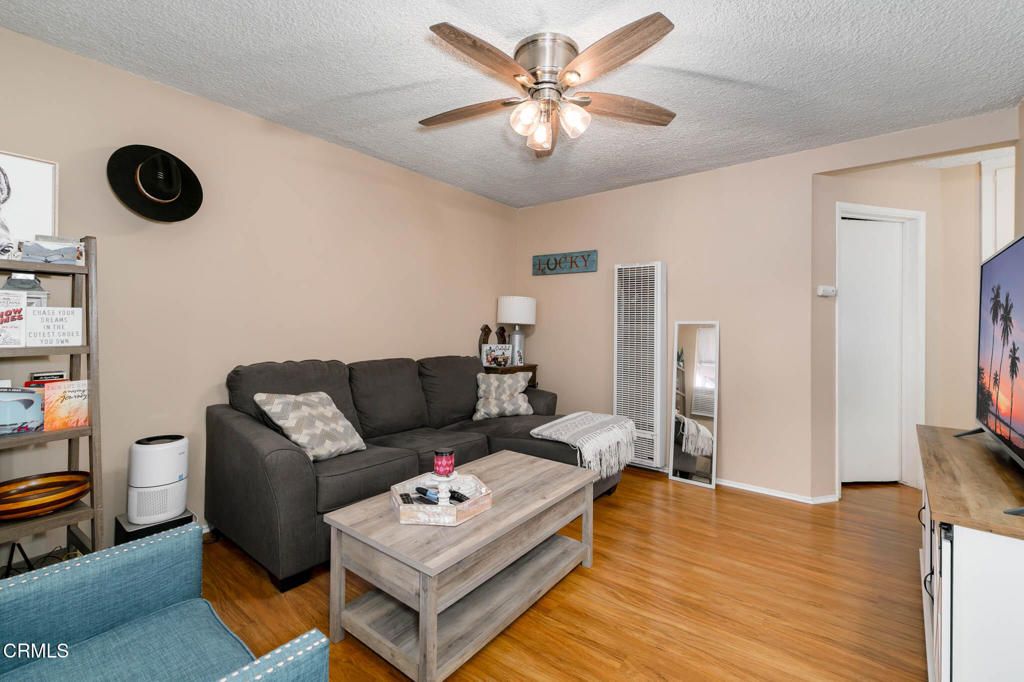 Image 29 of property listing at 132 Poinsettia Avenue, Monrovia, CA 91016