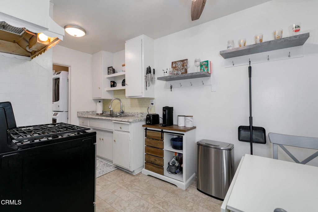 Image 31 of property listing at 132 Poinsettia Avenue, Monrovia, CA 91016