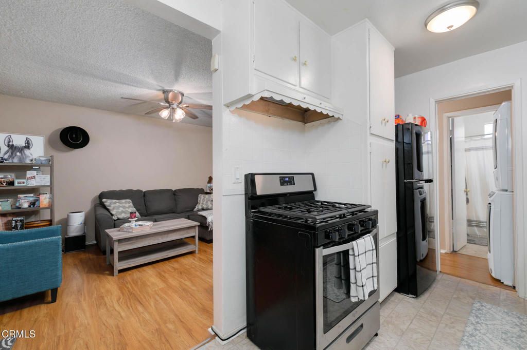 Image 32 of property listing at 132 Poinsettia Avenue, Monrovia, CA 91016