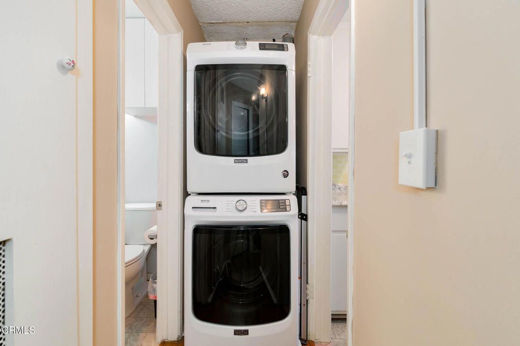 Image 34 of property listing at 132 Poinsettia Avenue, Monrovia, CA 91016