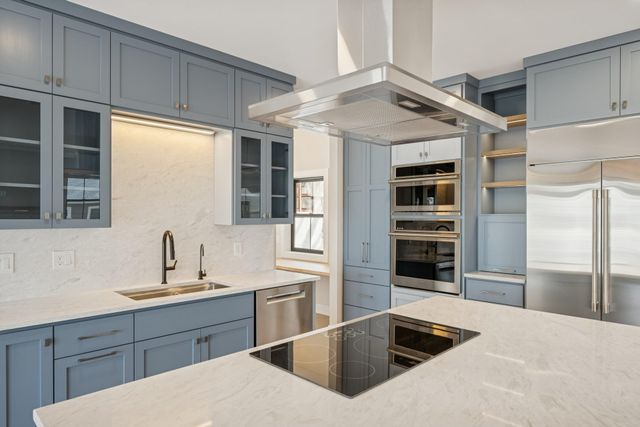 1615 Stanford Avenue, Saint Paul, MN 55105