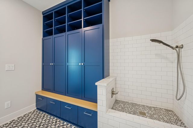 1615 Stanford Avenue, Saint Paul, MN 55105