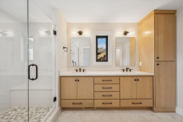 1615 Stanford Avenue, Saint Paul, MN 55105