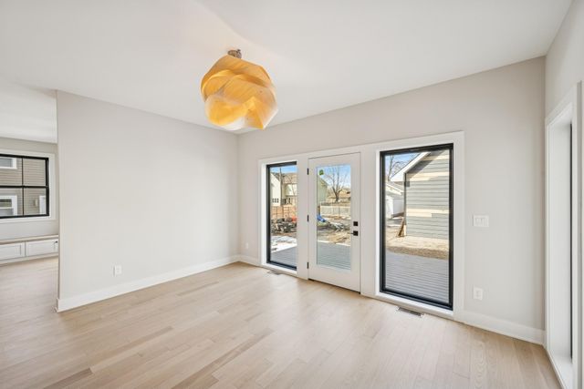 1615 Stanford Avenue, Saint Paul, MN 55105