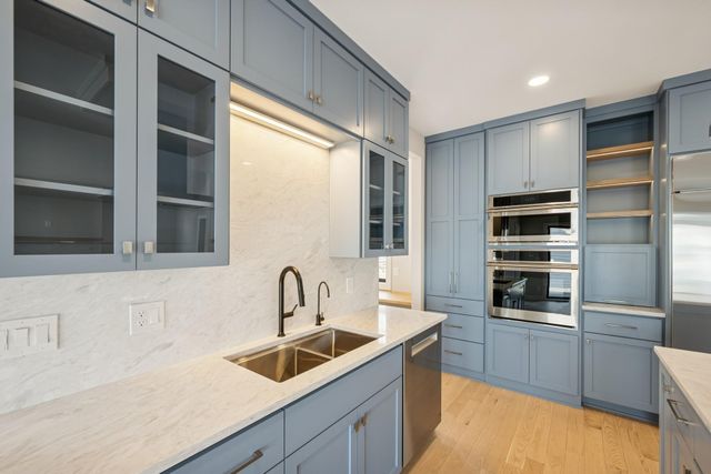 1615 Stanford Avenue, Saint Paul, MN 55105