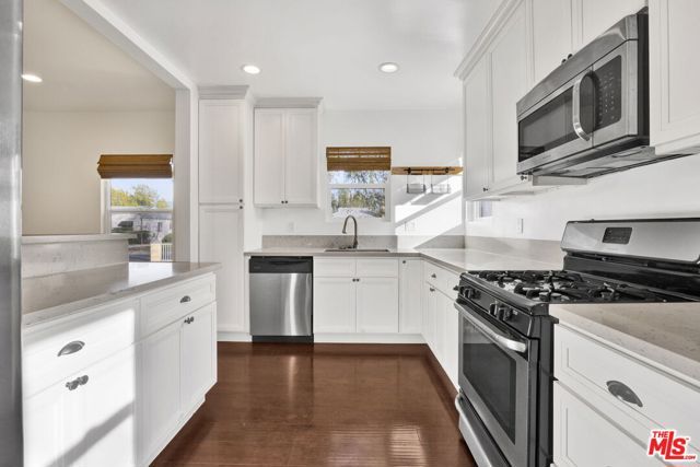 6323 Farmdale Avenue, North Hollywood (los Angeles), CA 91606