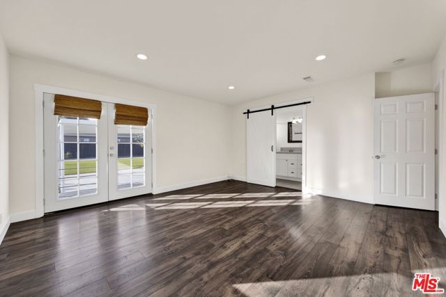 6323 Farmdale Avenue, North Hollywood (los Angeles), CA 91606