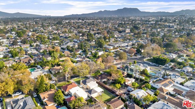 6323 Farmdale Avenue, North Hollywood (los Angeles), CA 91606