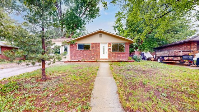 716 Goss Drive, Longmont, CO 80504