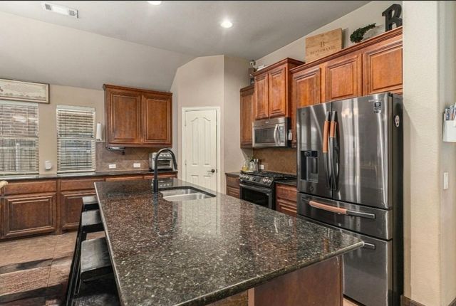 532 Darlington Trail, Fort Worth, TX 76131