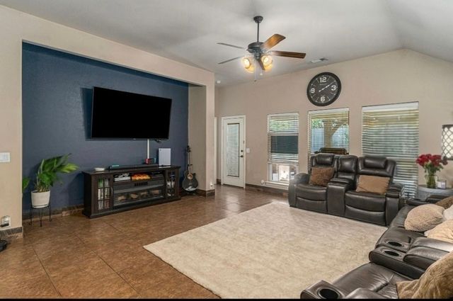 532 Darlington Trail, Fort Worth, TX 76131