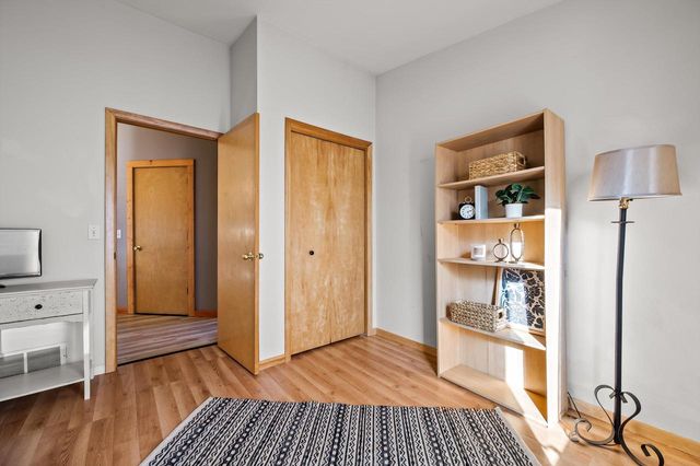 1130 Green Tree ROAD, West Bend, WI 53090