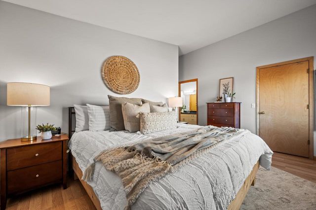 1130 Green Tree ROAD, West Bend, WI 53090