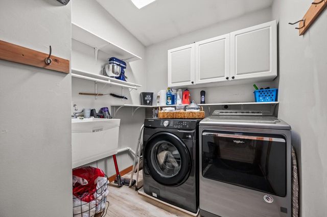 1130 Green Tree ROAD, West Bend, WI 53090