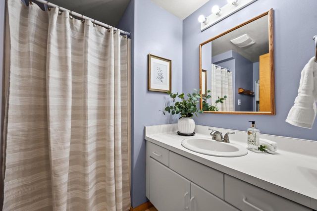 1130 Green Tree ROAD, West Bend, WI 53090