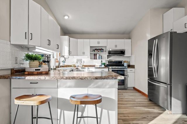 1130 Green Tree ROAD, West Bend, WI 53090