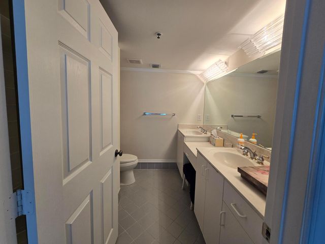 12547 Imperial Isle Drive 304, Boynton Beach, FL 33437