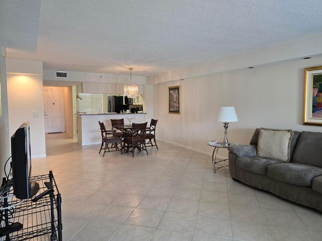 12547 Imperial Isle Drive 304, Boynton Beach, FL 33437