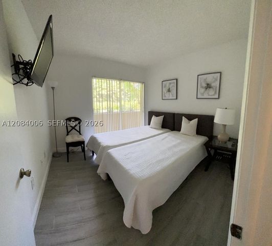 4740 NW 102nd Ave 106-14, Doral, FL 33178