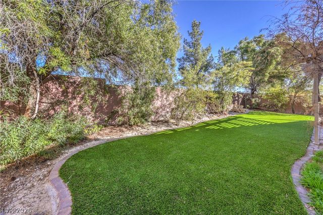 950 Barron Creek Avenue, North Las Vegas, NV 89081