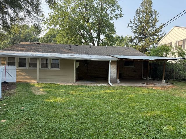 533 Redwood Road, Bolingbrook, IL 60440