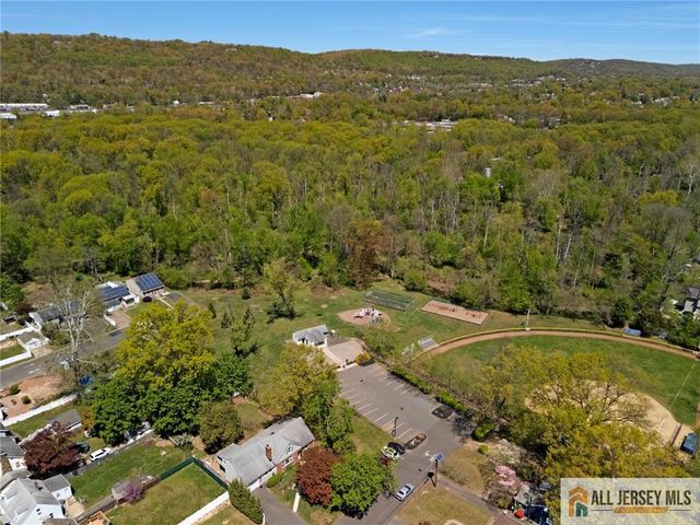 246 4th Street, Dunellen, NJ 08812