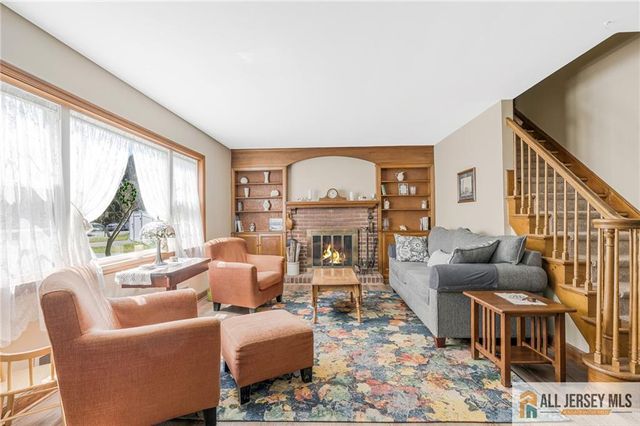 246 4th Street, Dunellen, NJ 08812