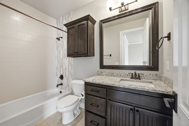 2114 E 176th Street S, Mounds, OK 74047