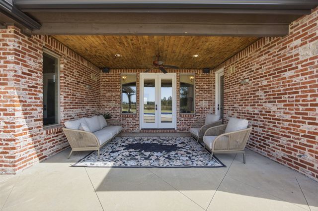 2114 E 176th Street S, Mounds, OK 74047