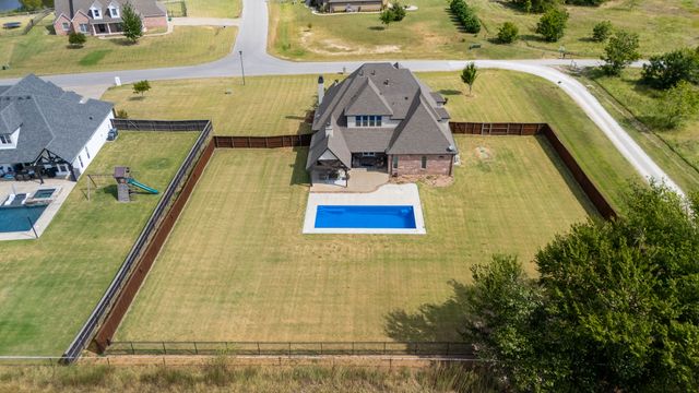 2114 E 176th Street S, Mounds, OK 74047