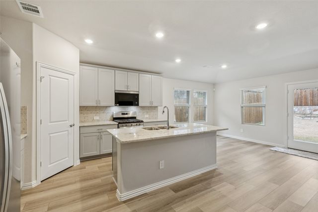 522 Castle Road, Sherman, TX 75092