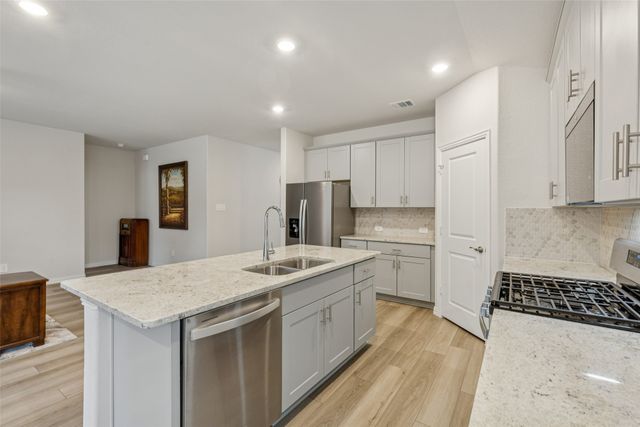 522 Castle Road, Sherman, TX 75092