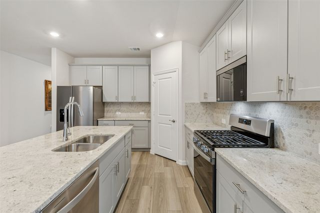 522 Castle Road, Sherman, TX 75092