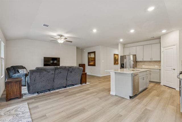 522 Castle Road, Sherman, TX 75092