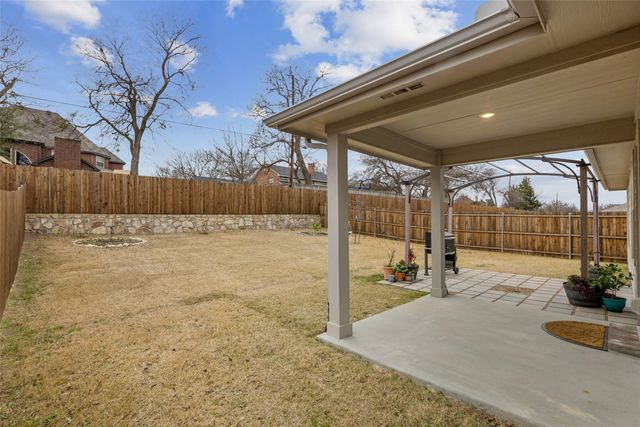 522 Castle Road, Sherman, TX 75092