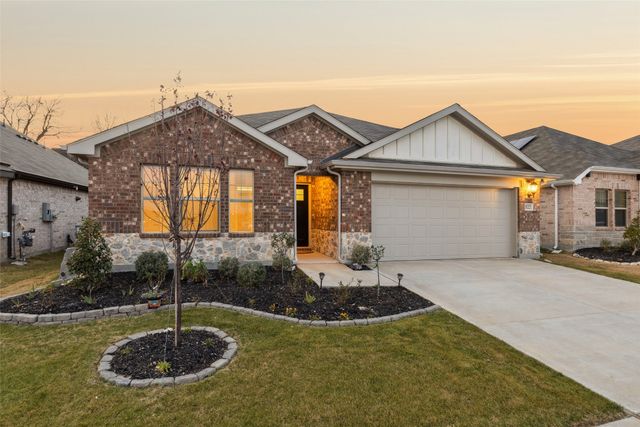 522 Castle Road, Sherman, TX 75092