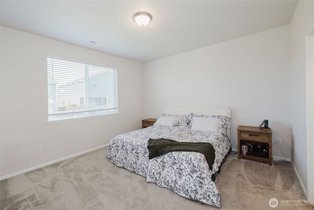 940 Panoramic Loop, Bremerton, WA 98312