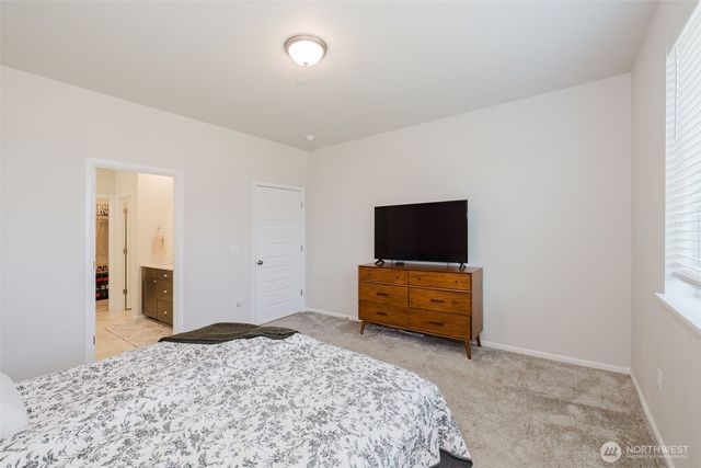 940 Panoramic Loop, Bremerton, WA 98312