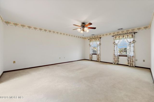 22 Windswept Lane, Freehold, NJ 07728