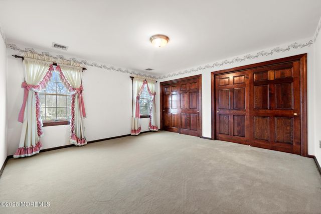 22 Windswept Lane, Freehold, NJ 07728