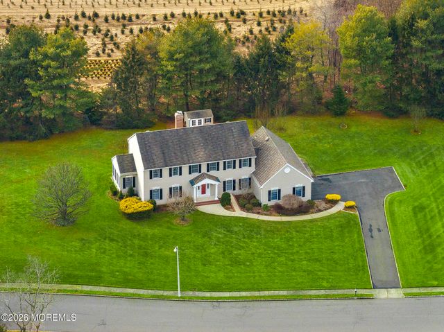 22 Windswept Lane, Freehold, NJ 07728
