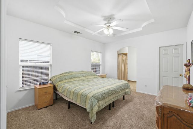 1692 Maple Court, Tulare, CA 93274