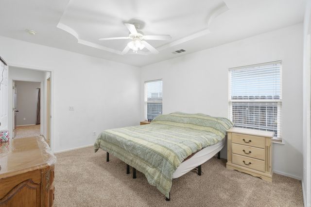 1692 Maple Court, Tulare, CA 93274